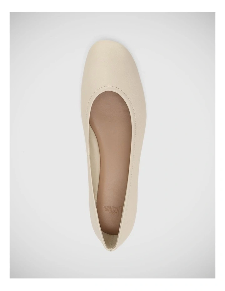 Angelic Leather Ballet Flat in Vintage Ivory