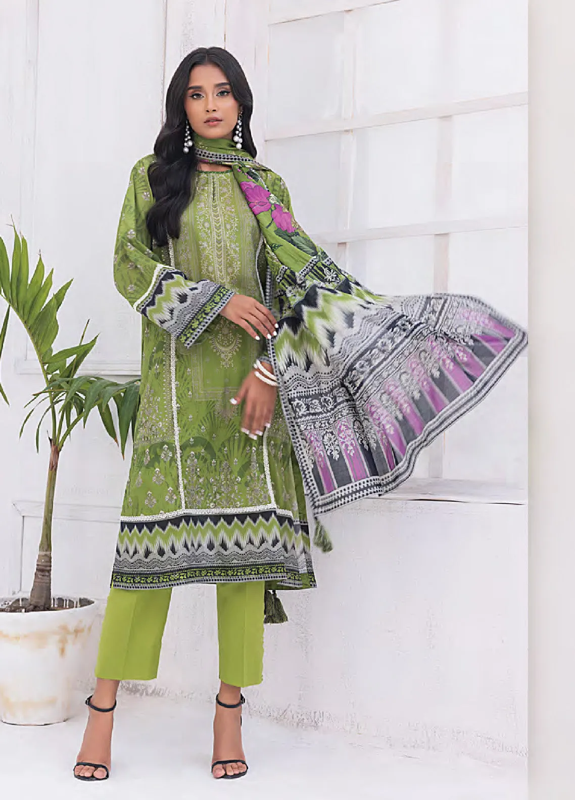 Mirha By MTC A Project of LSM Lakhany Printed Lawn 3 Piece Unstitched Suit MTCLSM24PL-29