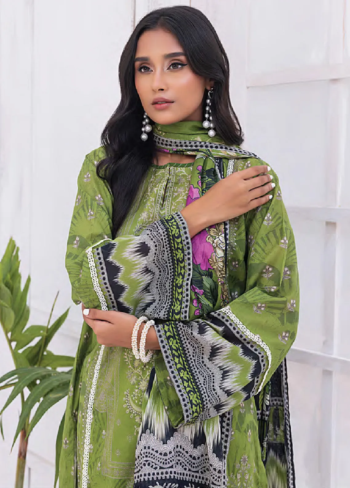 Mirha By MTC A Project of LSM Lakhany Printed Lawn 3 Piece Unstitched Suit MTCLSM24PL-29