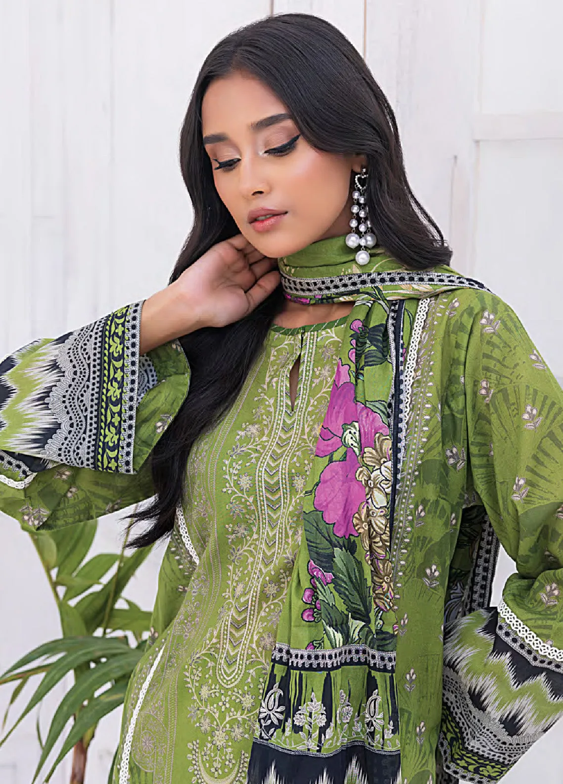 Mirha By MTC A Project of LSM Lakhany Printed Lawn 3 Piece Unstitched Suit MTCLSM24PL-29