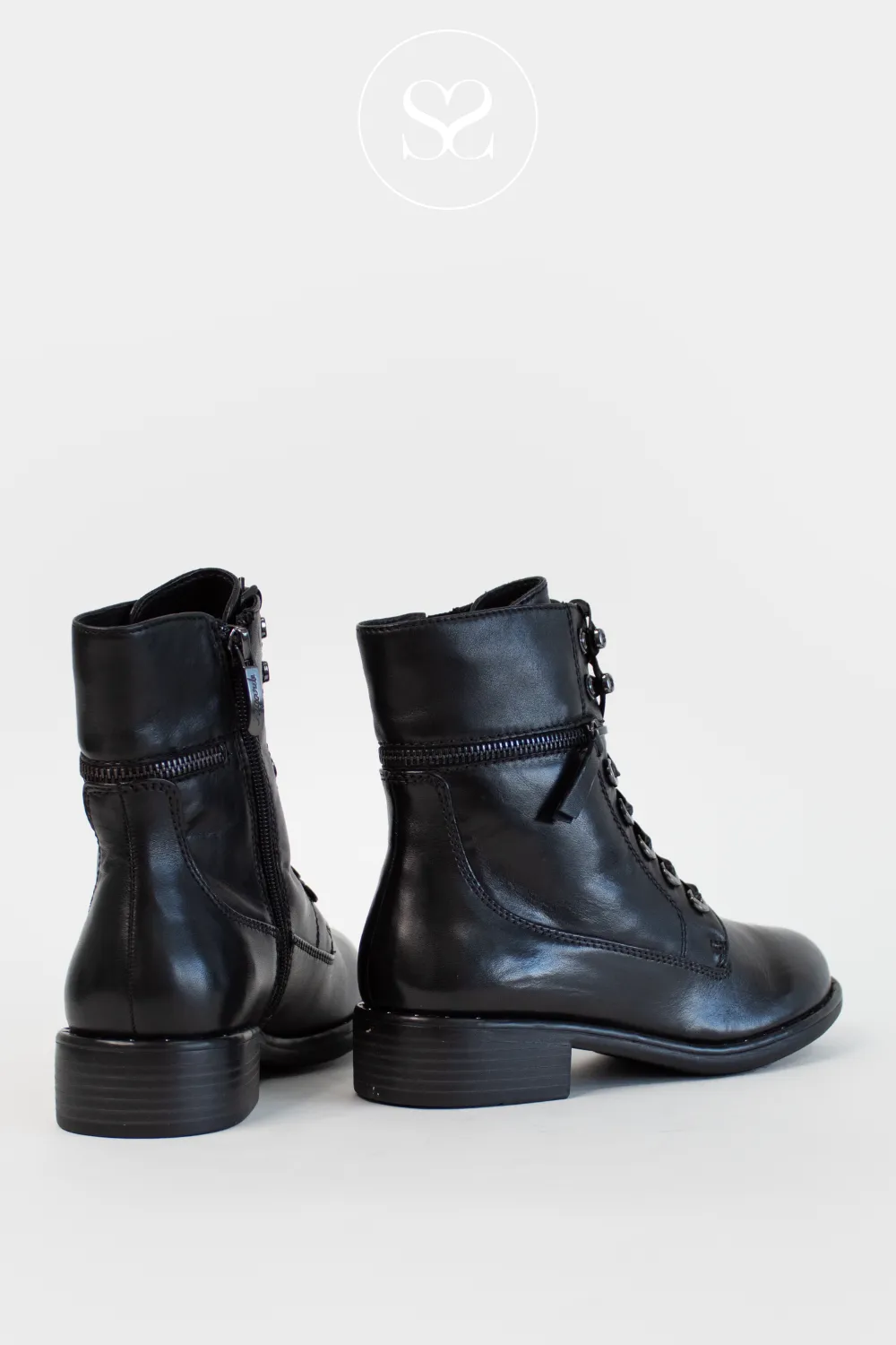 REGARDE LE CIEL ROXANA-04 BLACK CROC LEATHER ANKLE BOOTS