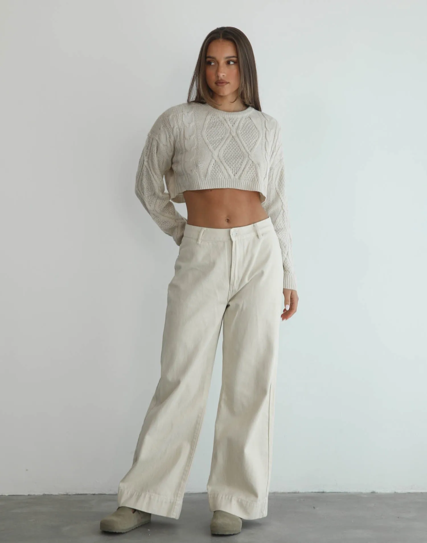 Stanton Cropped Jumper (Beige)