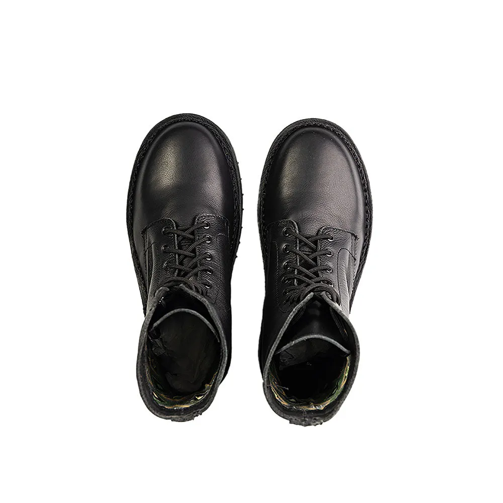 THE VELDSKOEN MOVEME RANGER (BLACK SOLE. BLACK LEATHER BOOT)