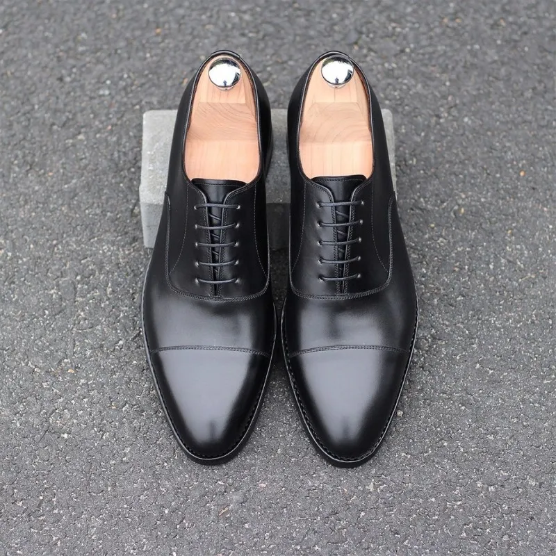 Yanko plain cap toe oxford black, rubber sole